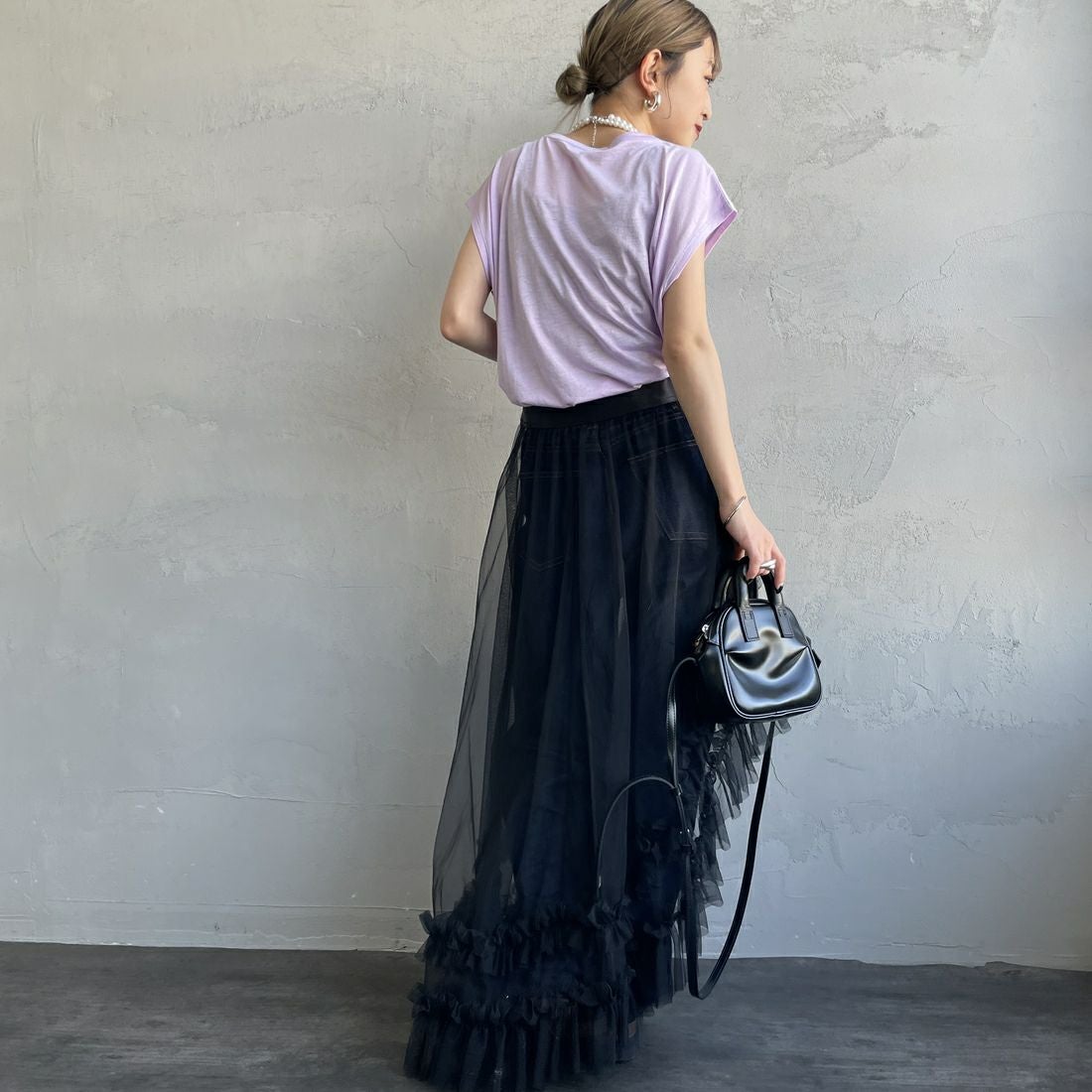 me. [ミードット] 別注 配色ステッチノースリーブカットソー [ME-25200-JF] LAVENDER &&モデル身長：150cm 着用サイズ：F&&