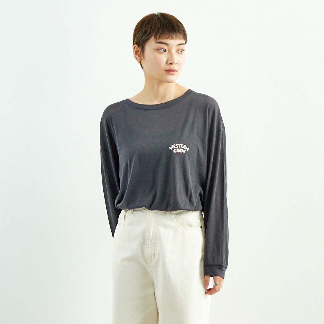 St.Johns 3rd club [セントジョンズサードクラブ] シアーロングスリーブTシャツ [SJ25-047A] CHARCOAL/W &&モデル身長：160cm 着用サイズ：F&&