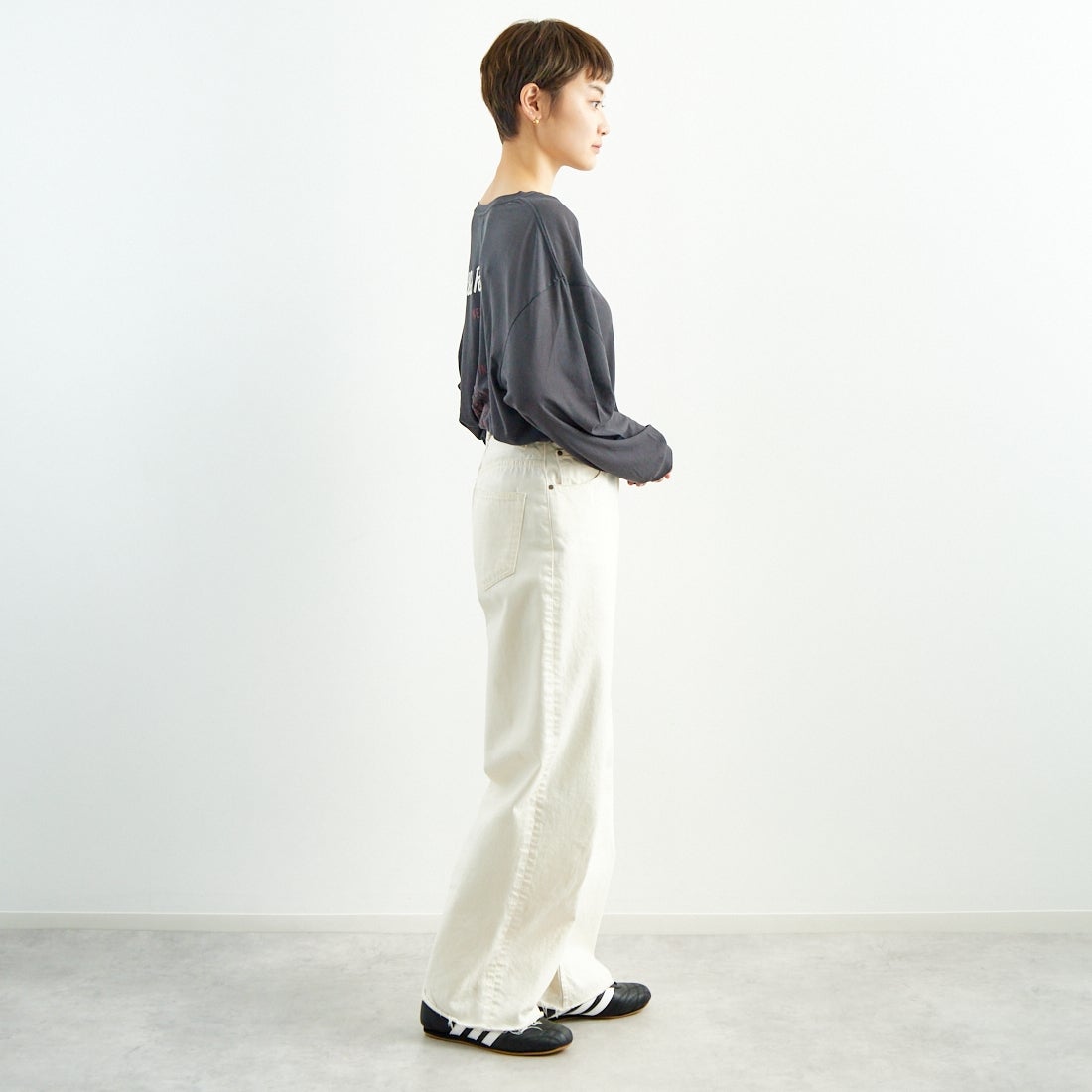 St.Johns 3rd club [セントジョンズサードクラブ] シアーロングスリーブTシャツ [SJ25-047A] CHARCOAL/W &&モデル身長：160cm 着用サイズ：F&&