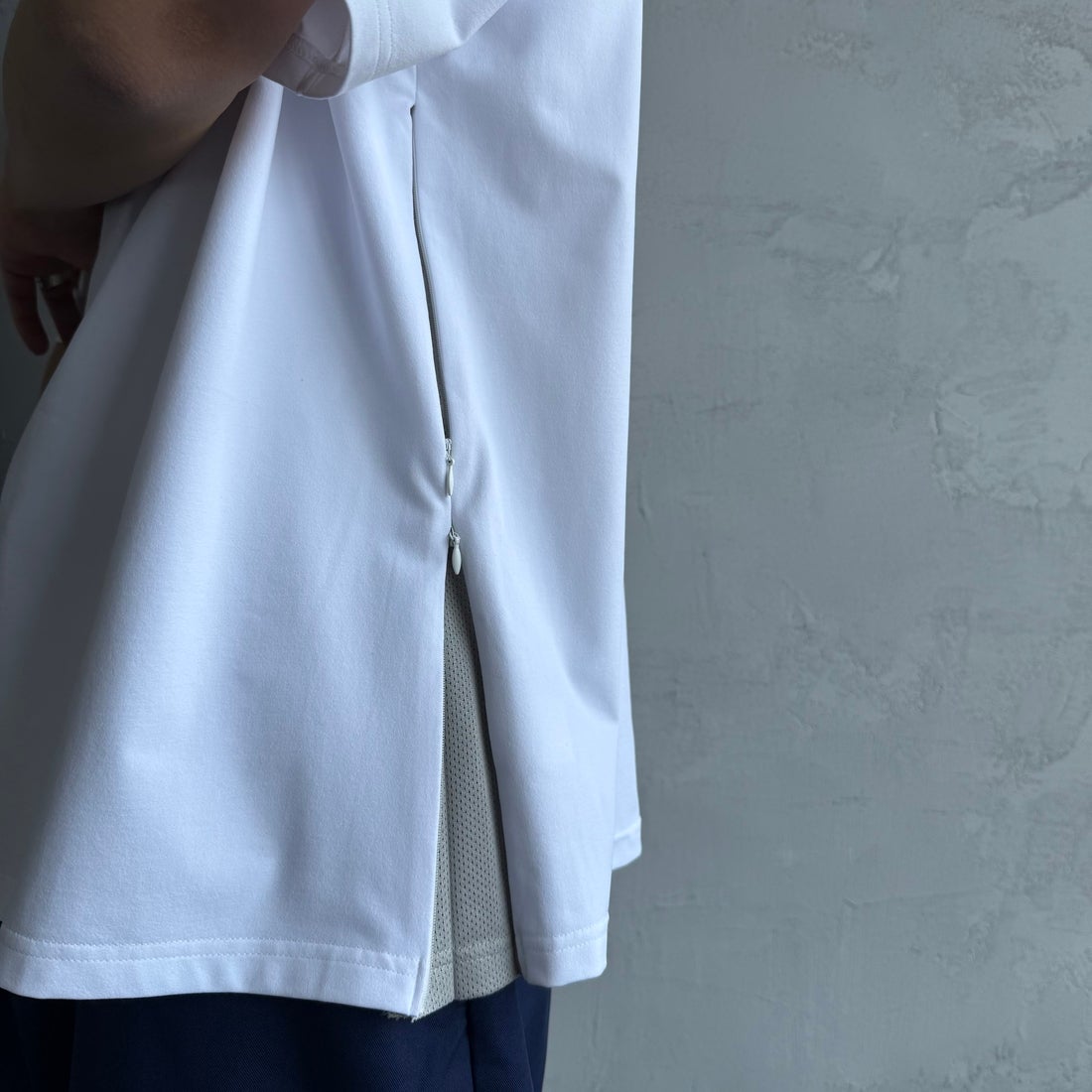 +phenix [プラスフェニックス] 別注 ベンチレーション ワンポイントロゴ ポケットTシャツ [POT-25005IN-JF] WHITE