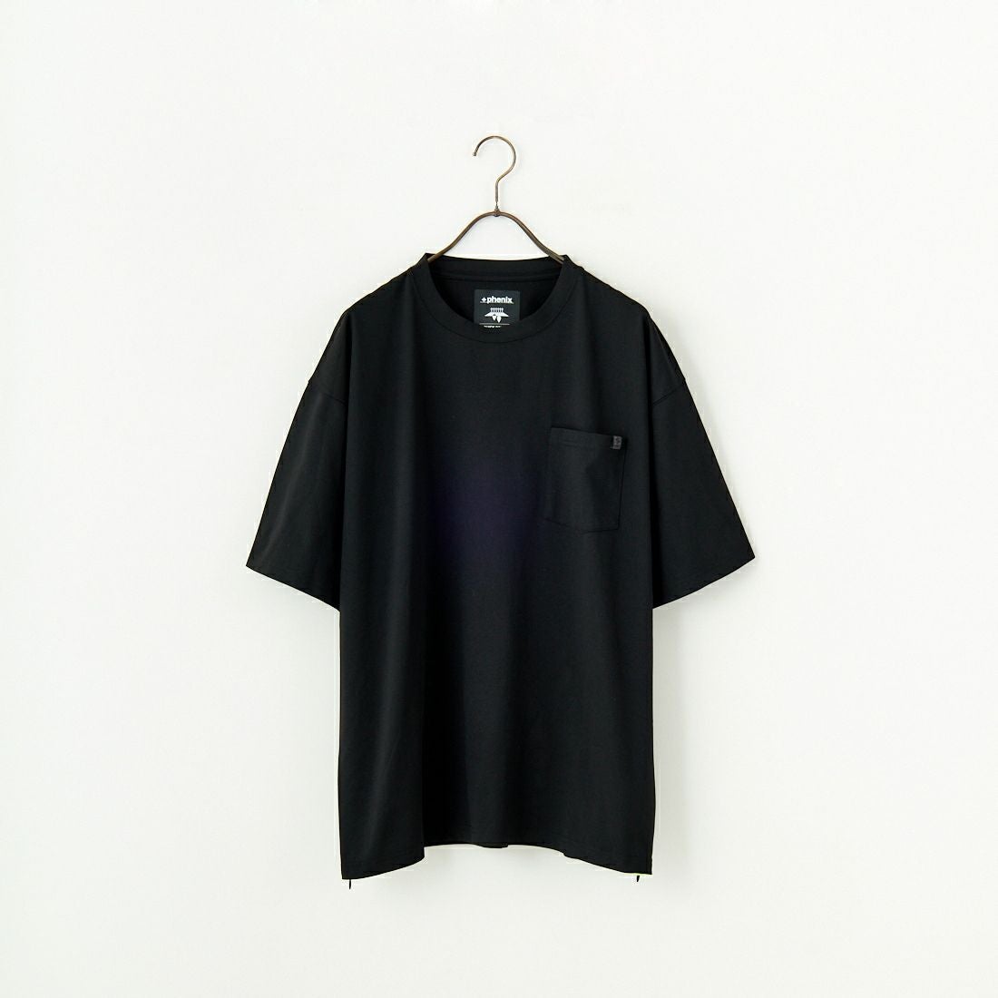 +phenix [プラスフェニックス] 別注 ベンチレーション ワンポイントロゴ ポケットTシャツ [POT-25005IN-JF] BLACK