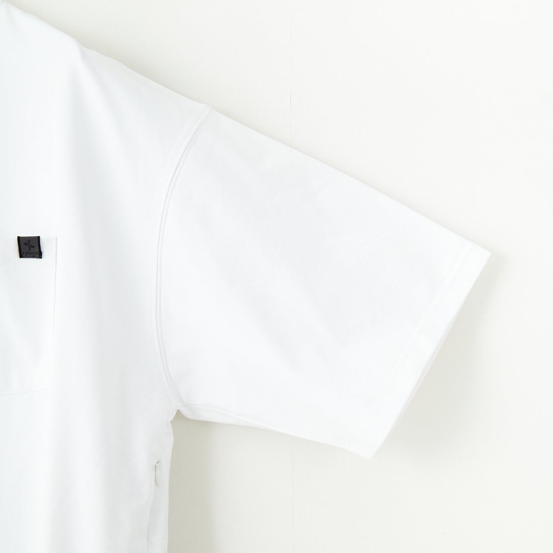 +phenix [プラスフェニックス] 別注 ベンチレーション ワンポイントロゴ ポケットTシャツ [POT-25005IN-JF] WHITE