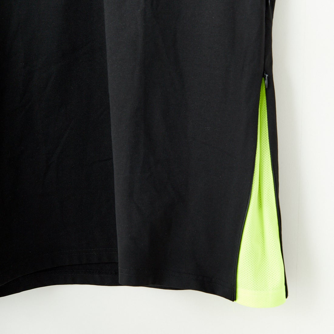 +phenix [プラスフェニックス] 別注 ベンチレーション ワンポイントロゴ ポケットTシャツ [POT-25005IN-JF] BLACK