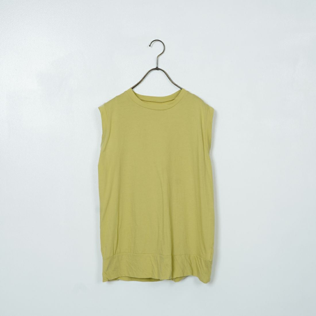 tumugu: [ツムグ] フェザリーコットンタンクトップ [TC24107-WA