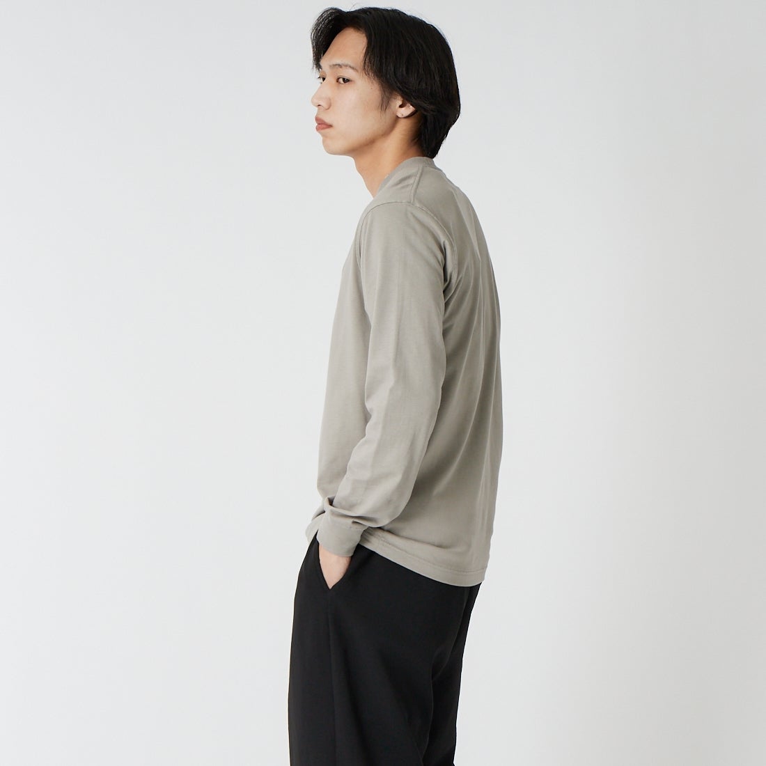 THE NORTH FACE [ザ ノースフェイス] ロングスリーブフラッシュドライヌプシコットンティー [NT32535] ST K&&モデル身長：179cm 着用サイズ：M&&