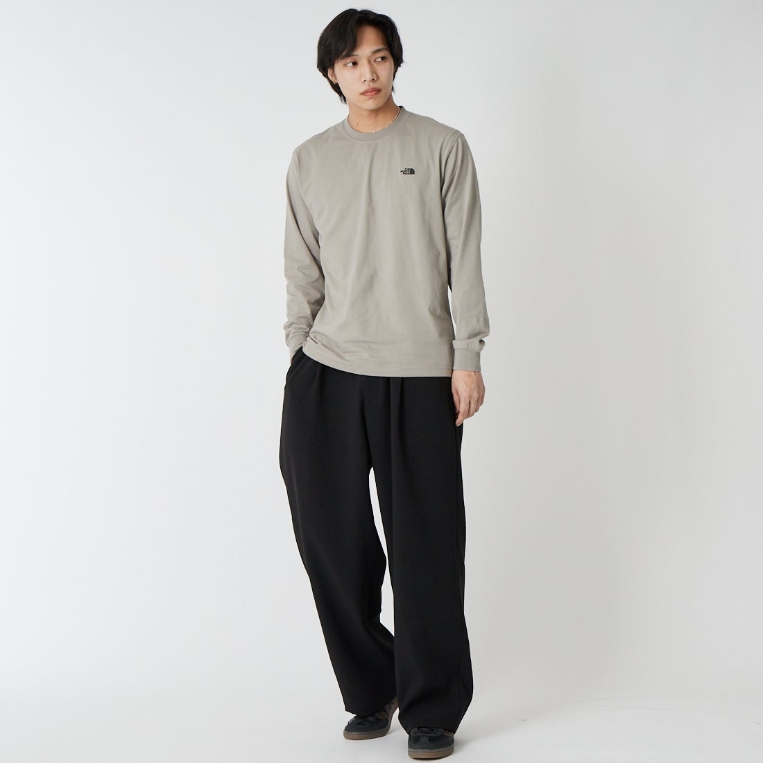 THE NORTH FACE [ザ ノースフェイス] ロングスリーブフラッシュドライヌプシコットンティー [NT32535] ST K&&モデル身長：179cm 着用サイズ：M&&