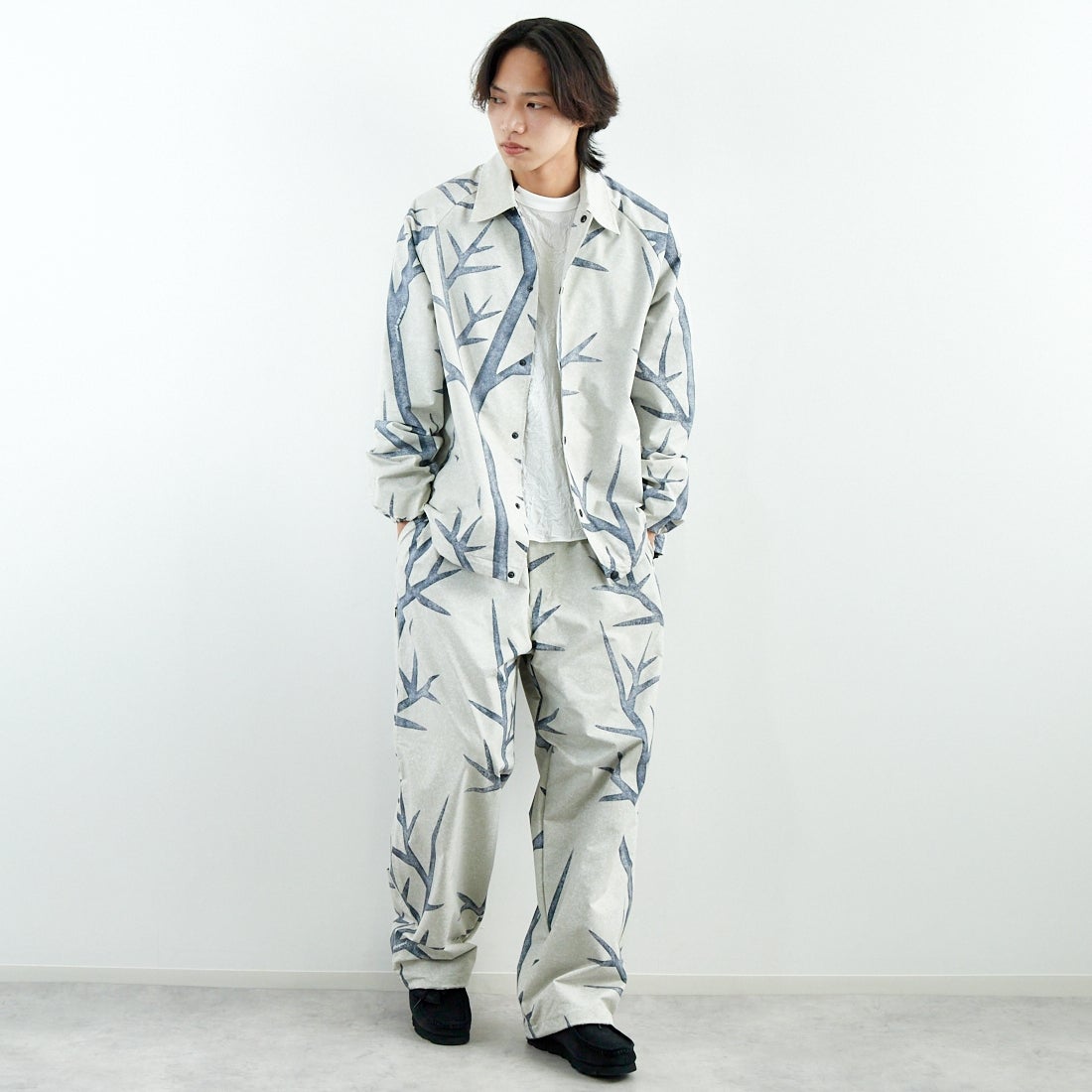 SEDAN ALL-PURPOSE [セダン オールパーパス] カモフラージュ コーチジャケット [SD25S-JK03] SNOW CAMO &&モデル身長：179cm 着用サイズ：L&&