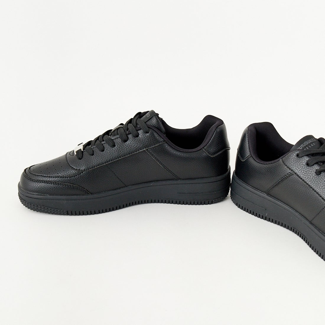 1PIU1UGUALE3 RELAX [ウノ ピゥ ウノ ウグァーレ トレ] ミニロゴロースニーカー [USX-25011] SN90 BLACK