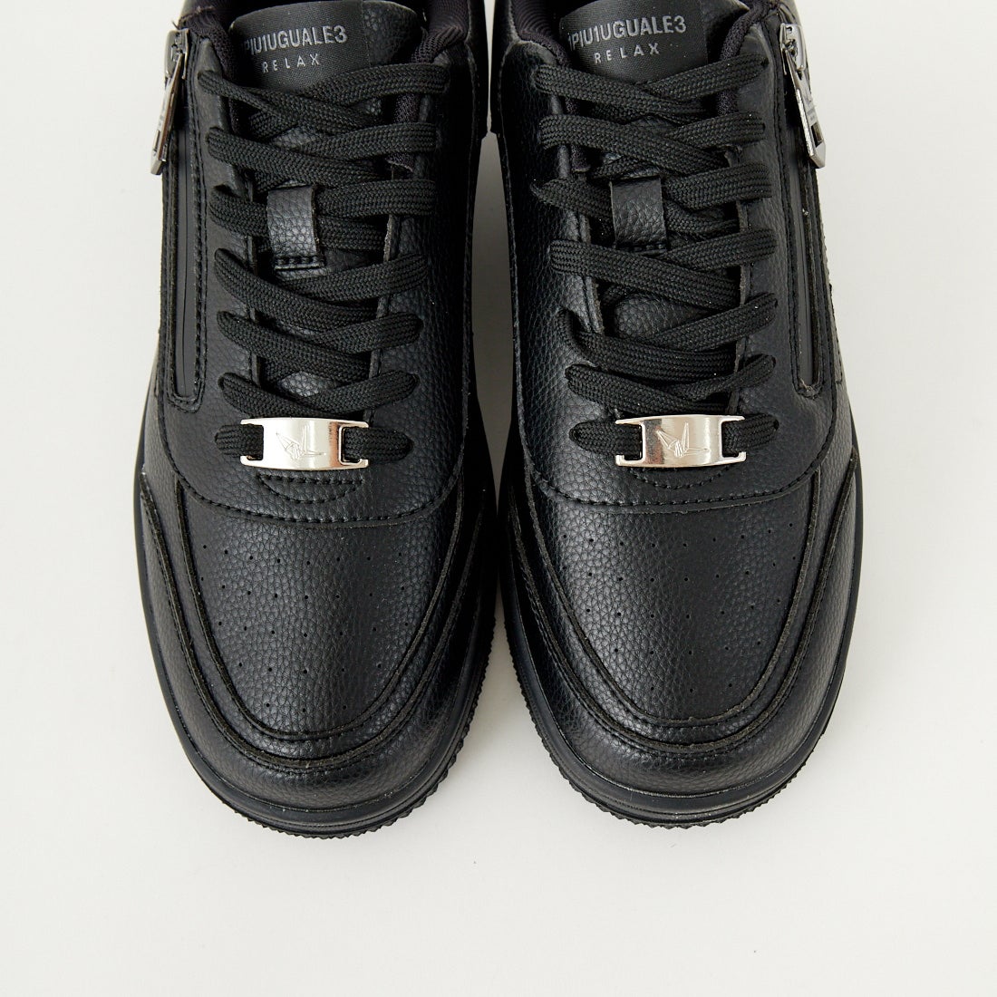 1PIU1UGUALE3 RELAX [ウノ ピゥ ウノ ウグァーレ トレ] ミニロゴロースニーカー [USX-25011] SN90 BLACK1PIU1UGUALE3 RELAX [ウノ ピゥ ウノ ウグァーレ トレ] ミニロゴロースニーカー [USX-25011] SN90 BLACK