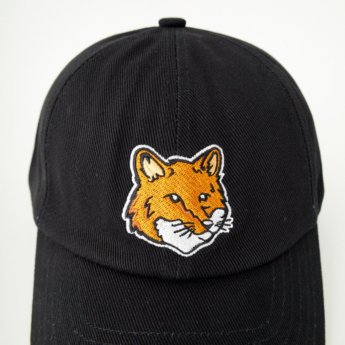 MAISON KITSUNE [メゾン キツネ] ラージフォックスヘッド 6パネルキャップ [MM06103WW0096] P199 BLACK