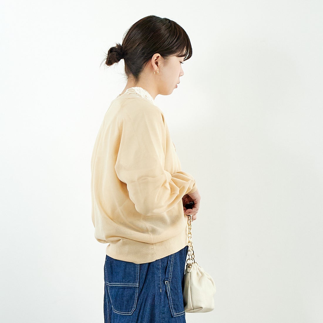 MICA&DEAL [マイカアンドディール] シアーカーディガン [0125108056] BEIGE &&モデル身長：167cm 着用サイズ：F&&