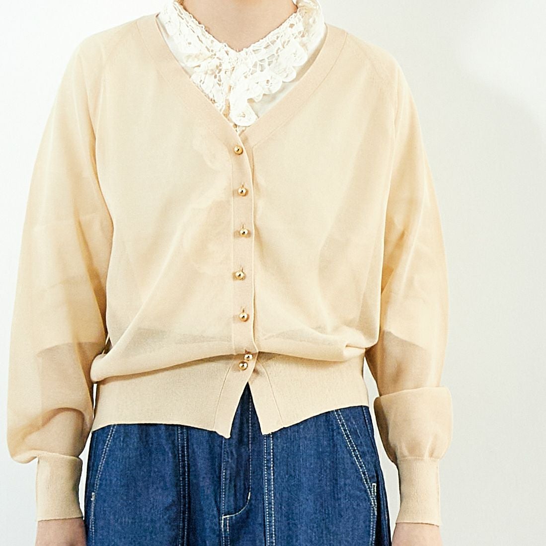 MICA&DEAL [マイカアンドディール] シアーカーディガン [0125108056] BEIGE &&モデル身長：167cm 着用サイズ：F&&