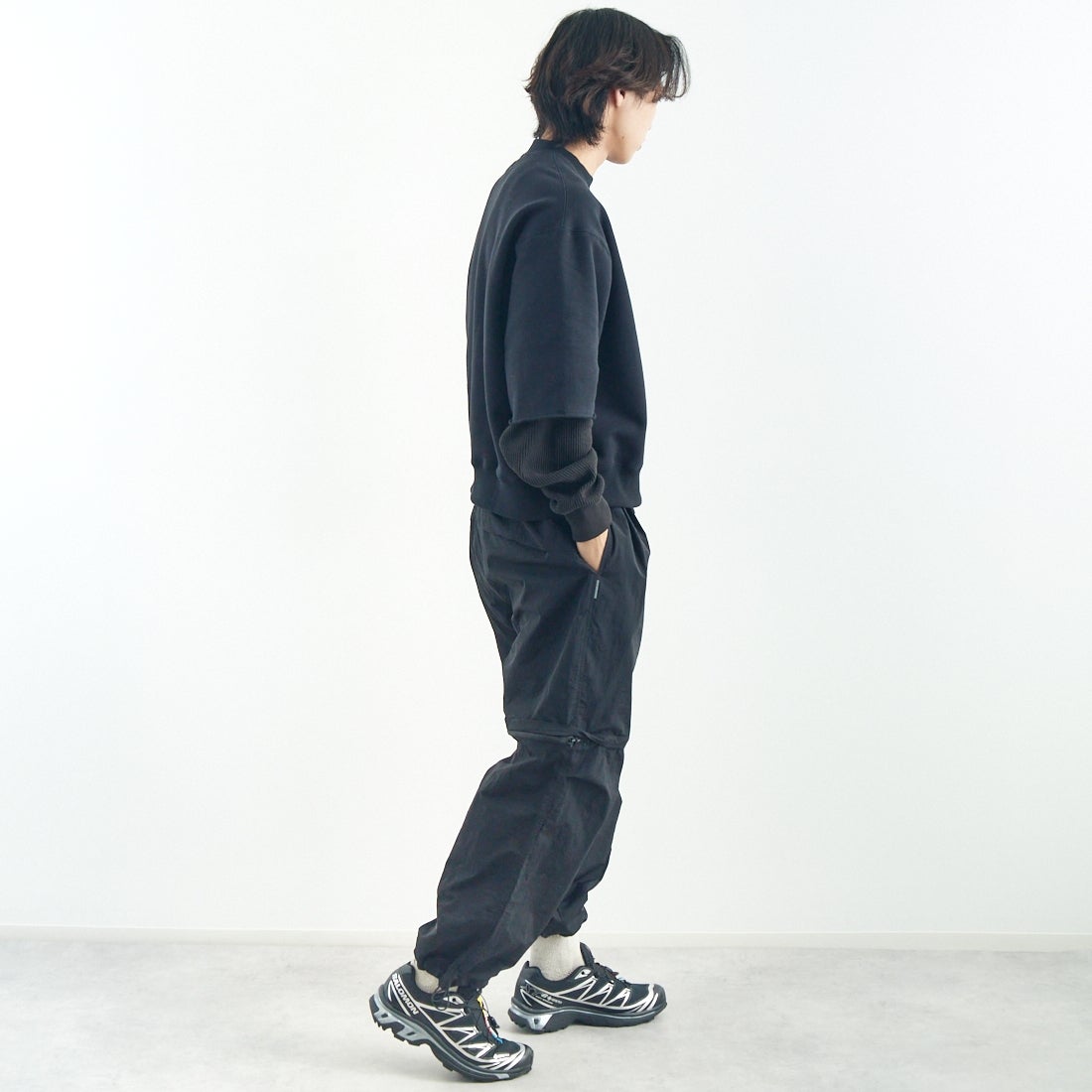 Name. [ネーム] レイヤードスリーブ スウェットシャツ [NMCU-043] BLACK &&モデル身長：179cm 着用サイズ：1&&