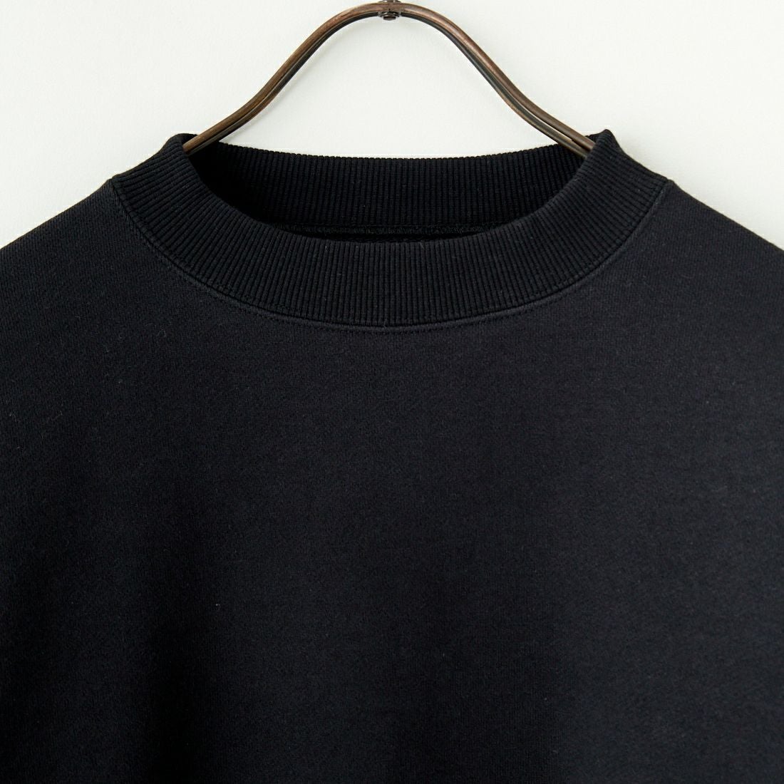 Name. [ネーム] レイヤードスリーブ スウェットシャツ [NMCU-043] BLACK