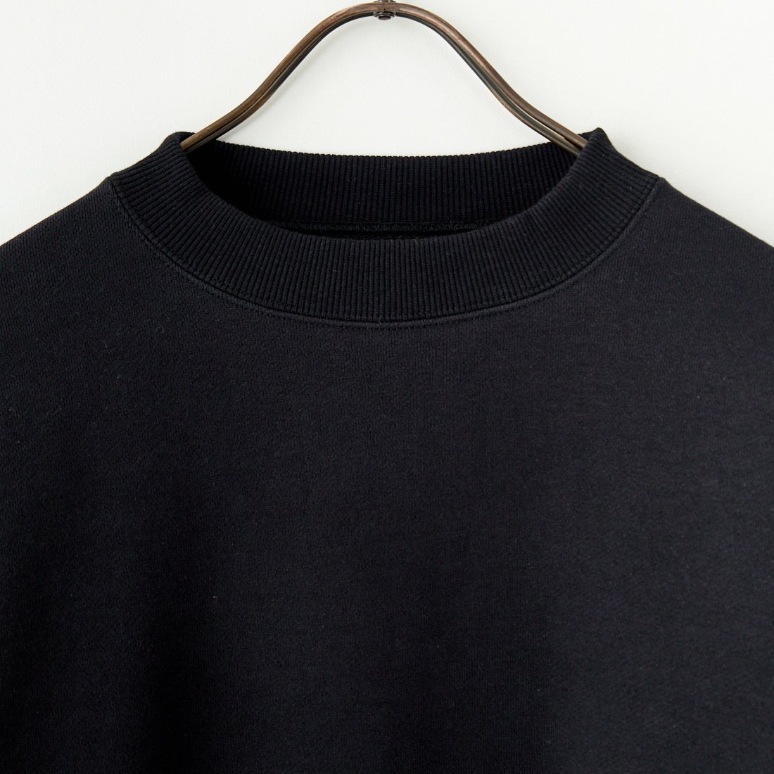 Name. [ネーム] レイヤードスリーブ スウェットシャツ [NMCU-043] BLACK