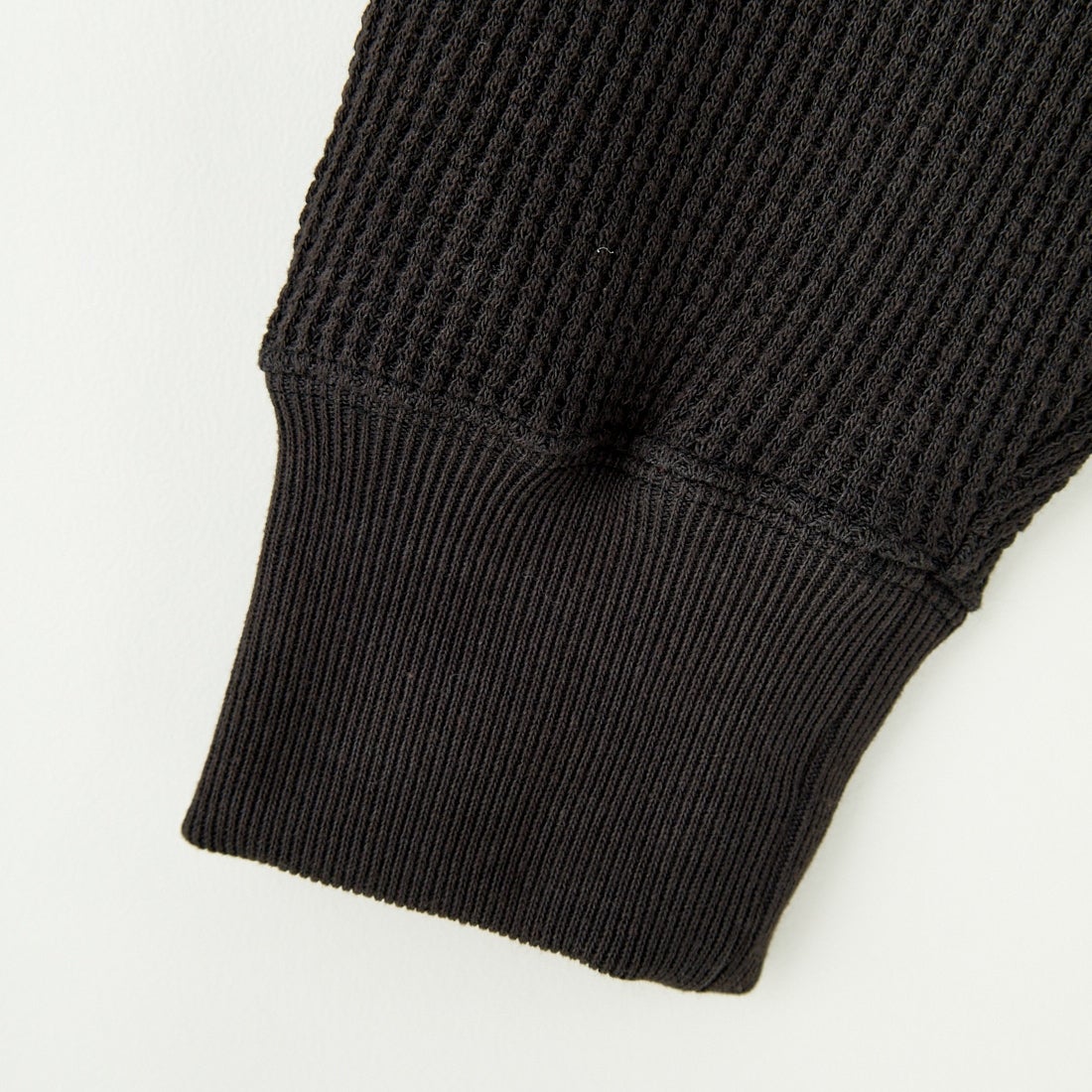 Name. [ネーム] レイヤードスリーブ スウェットシャツ [NMCU-043] BLACK