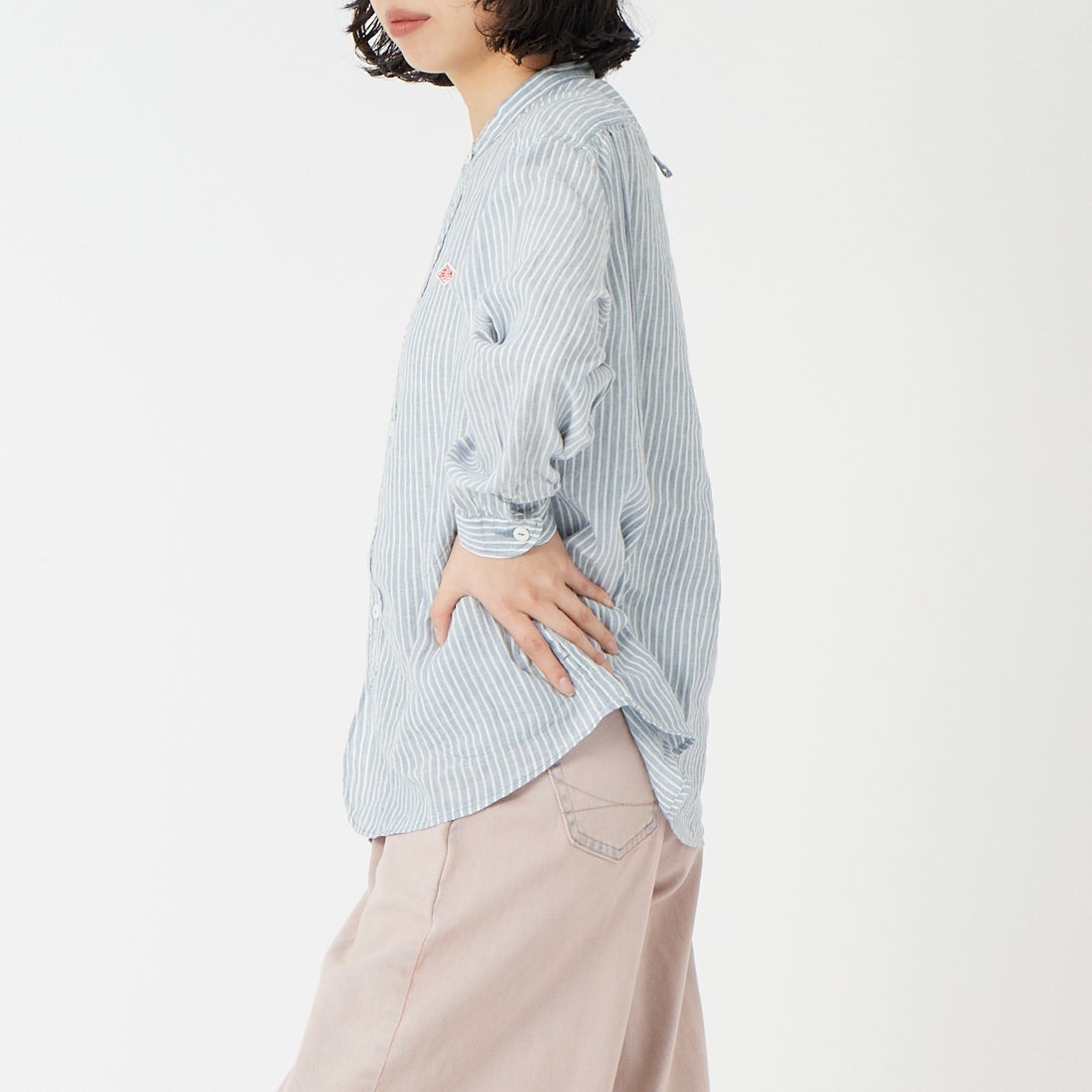 DANTON [ダントン] ストライプバンドカラーシャツ [DT-B0279LCT] BLU GRY ST &&モデル身長：162cm 着用サイズ：36&&