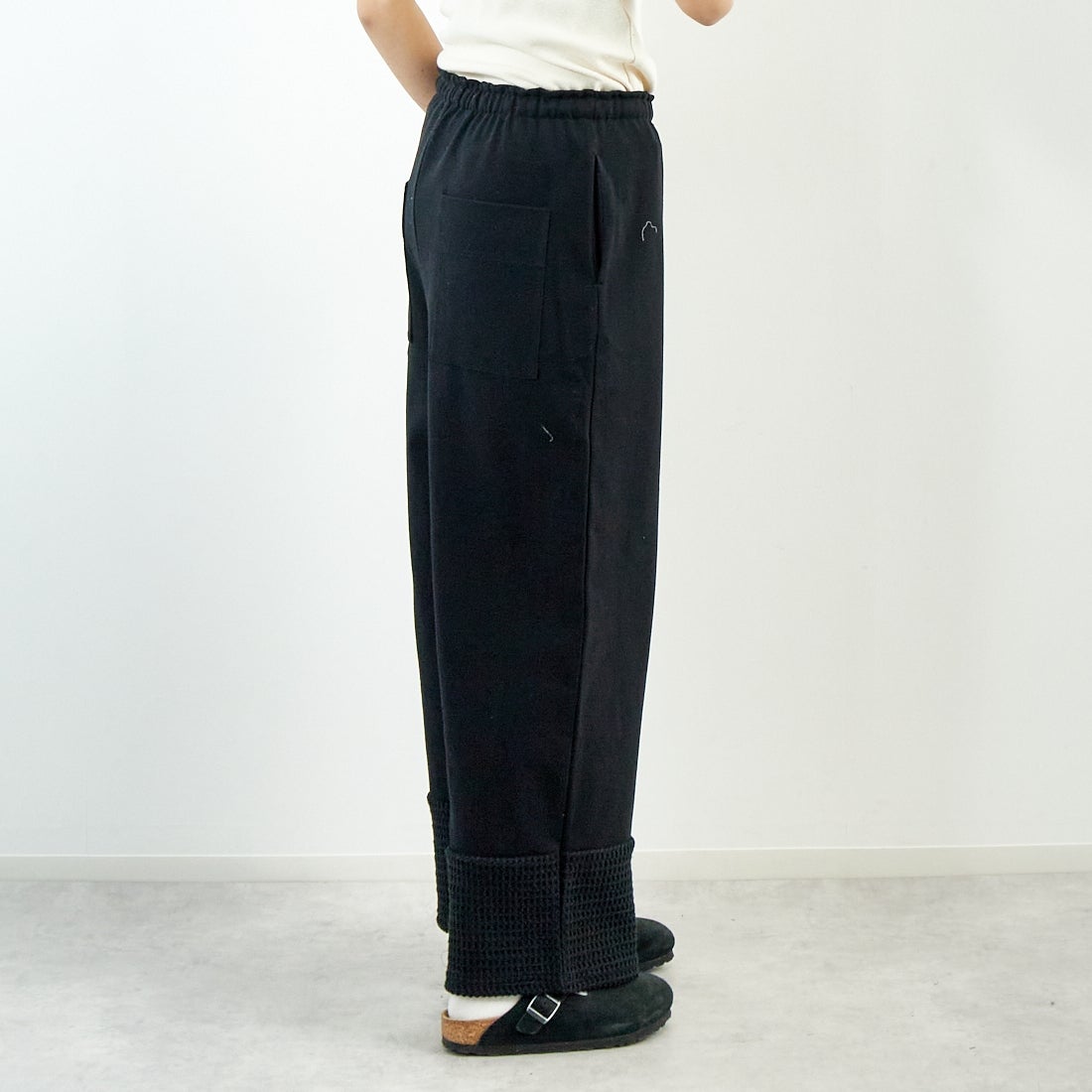 me. [ミードット] イージーパンツ [ME-23408-WA] 298 N.BLAC &&モデル身長：167cm 着用サイズ：F&&