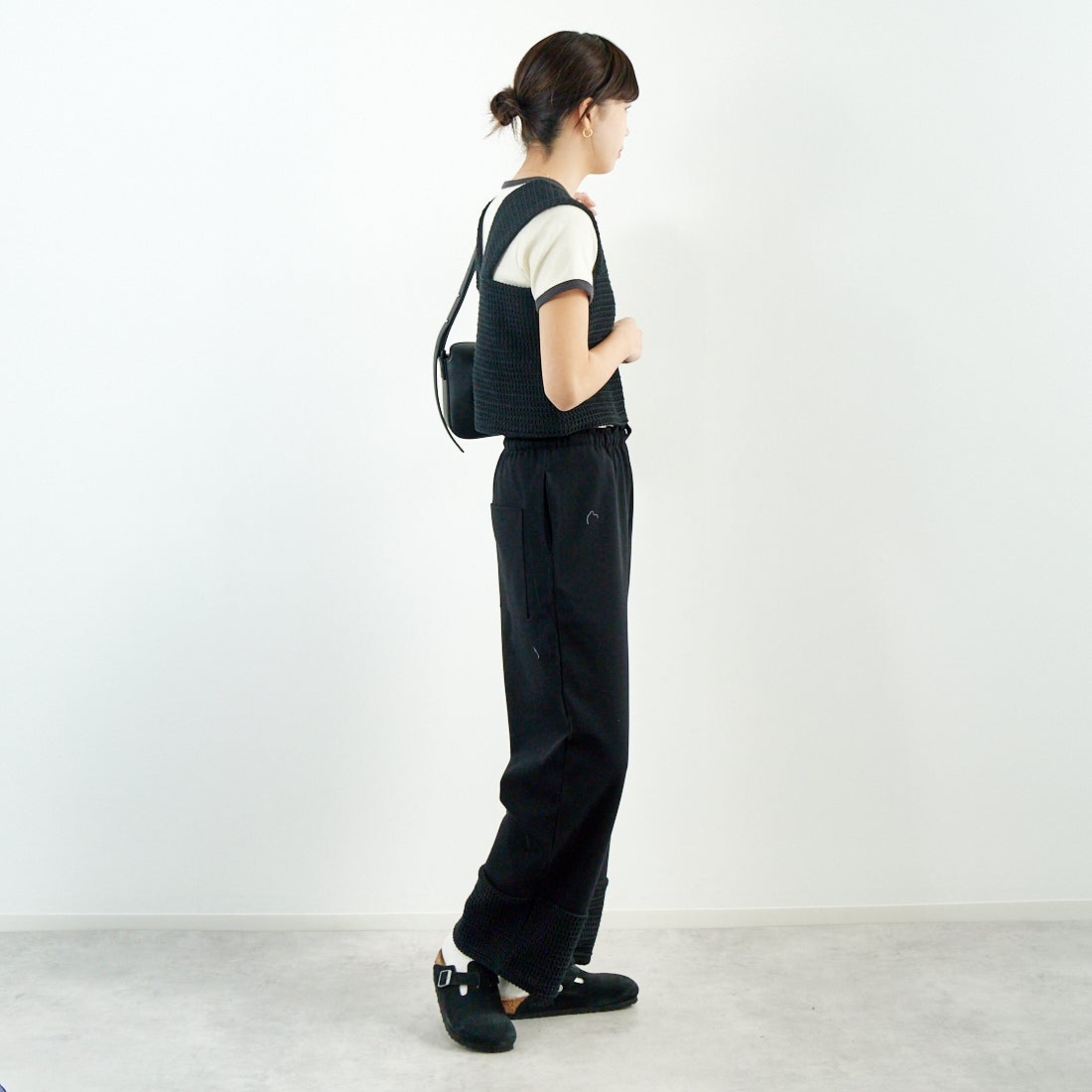 me. [ミードット] イージーパンツ [ME-23408-WA] 298 N.BLAC &&モデル身長：167cm 着用サイズ：F&&