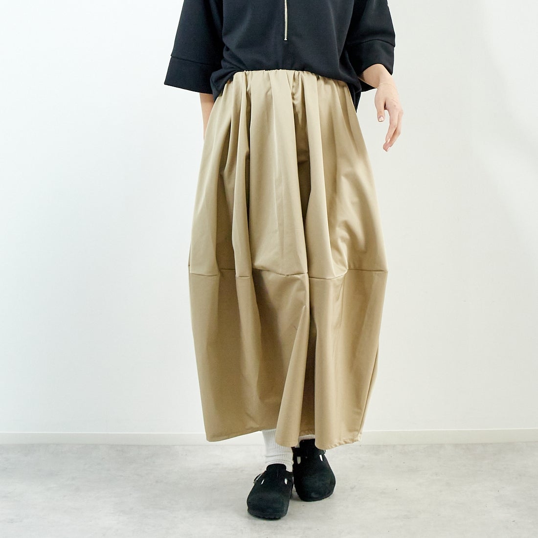 BEIGE&&モデル身長：167cm 着用サイズ：F&&