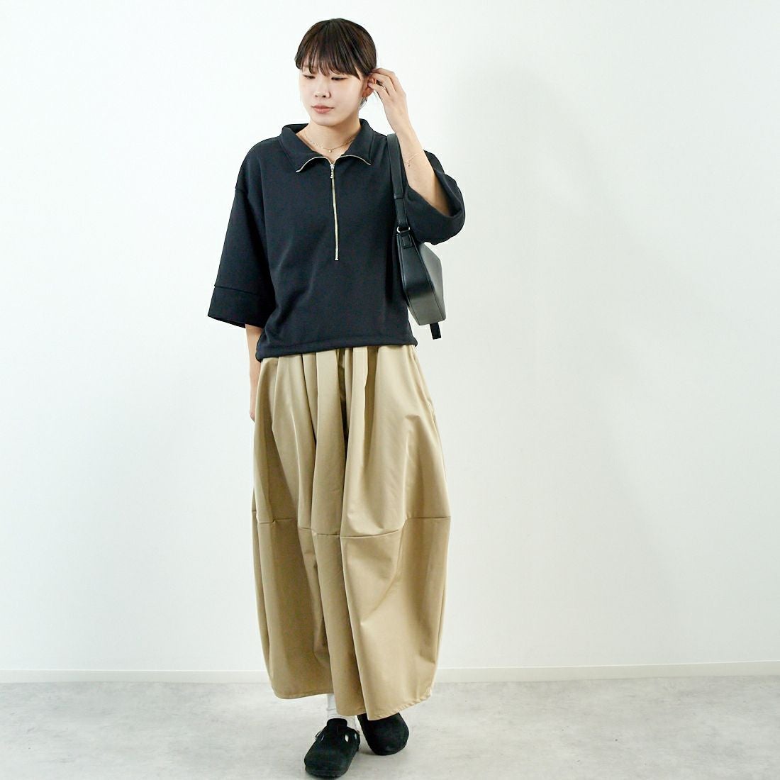 Kelen [ケレン] タックデザイン バルーンスカート [LKL25HSK2037] BEIGE &&モデル身長：167cm 着用サイズ：F&&