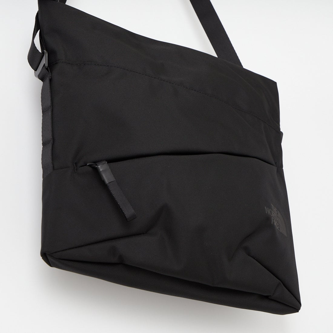 THE NORTH FACE [ザ ノースフェイス] ピレネーショルダーバッグ L [NM82508] K