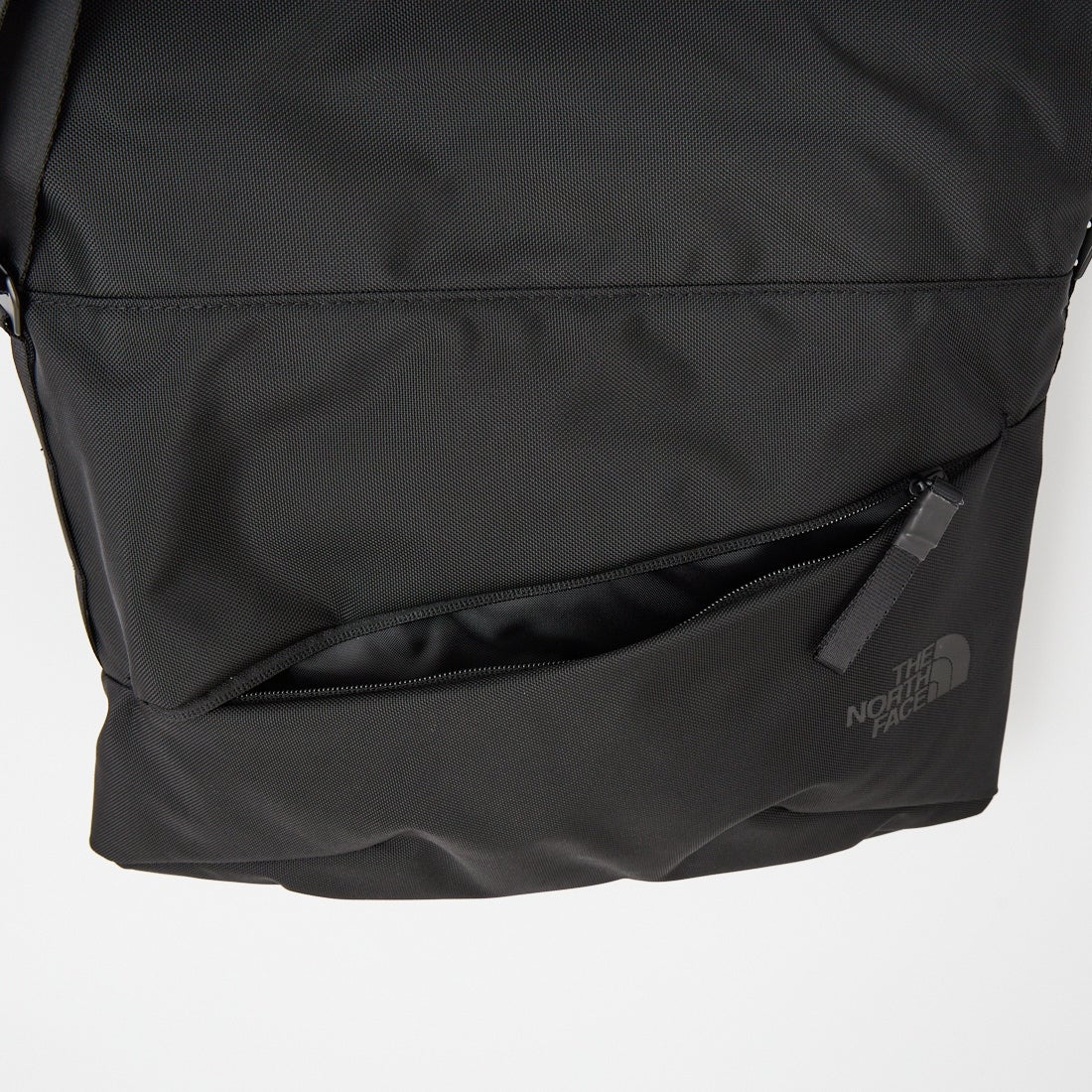 THE NORTH FACE [ザ ノースフェイス] ピレネーショルダーバッグ L [NM82508] K