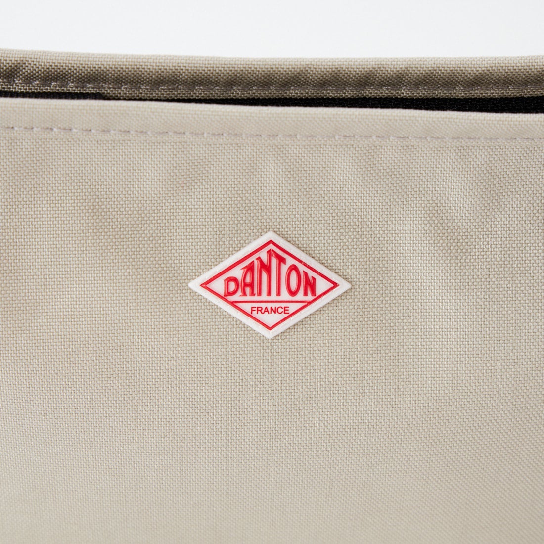 DANTON [ダントン] コーデュラキャンバスショルダーバッグ [MONTSOURIS] OYSTER WHT