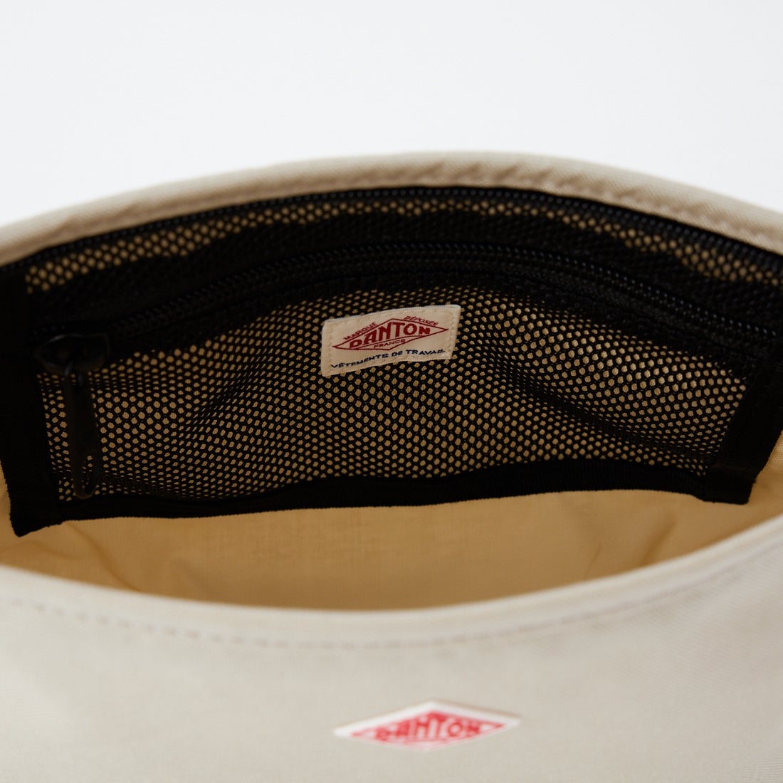 DANTON [ダントン] コーデュラキャンバスショルダーバッグ [MONTSOURIS] OYSTER WHT