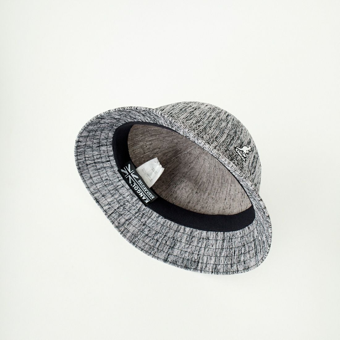 KANGOL [カンゴール] カラーバースト ベントエアカジュアル [241069607] 01 BK GRAD