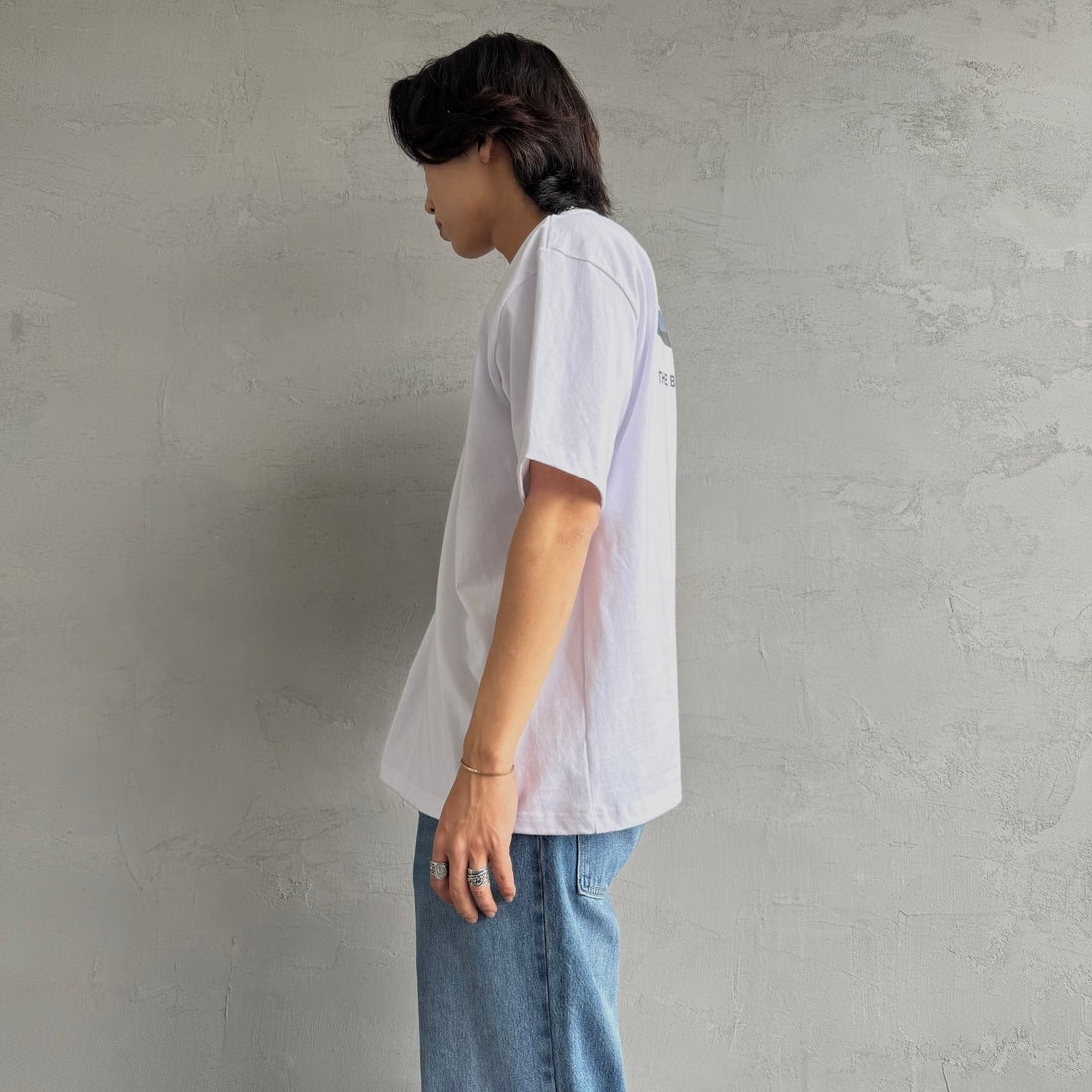 RVCA [ルーカ] ILL HEXロゴショートスリーブTシャツ [BF041-252] WHT &&モデル身長：179cm 着用サイズ：M&&