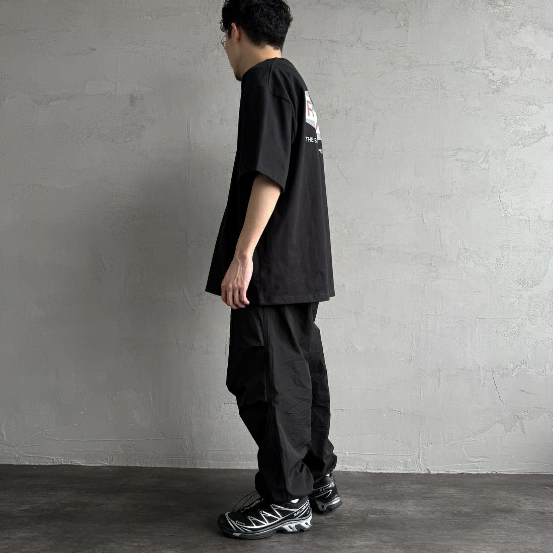 RVCA [ルーカ] ILL HEXロゴショートスリーブTシャツ [BF041-252] BLK &&モデル身長：168cm 着用サイズ：L&&