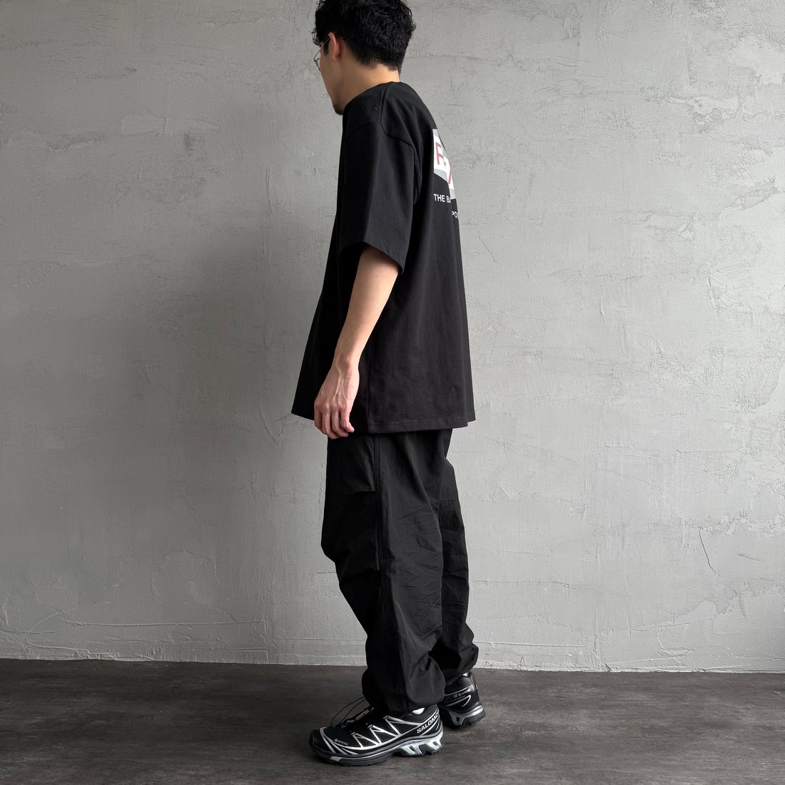 RVCA [ルーカ] ILL HEXロゴショートスリーブTシャツ [BF041-252] BLK &&モデル身長：168cm 着用サイズ：L&&