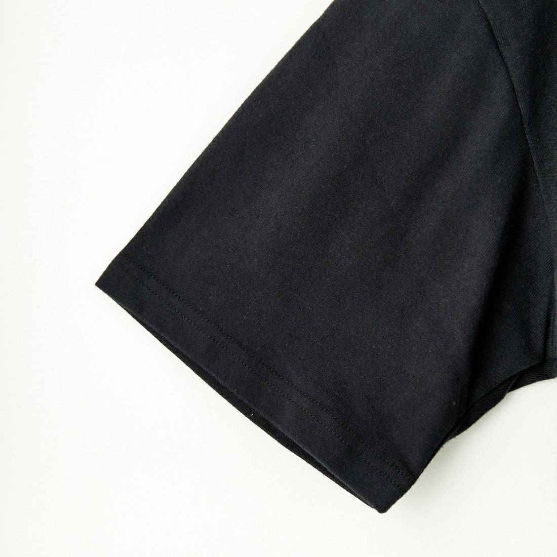 RVCA [ルーカ] PENスクリプトロゴショートスリーブTシャツ [BF041-253] BLK