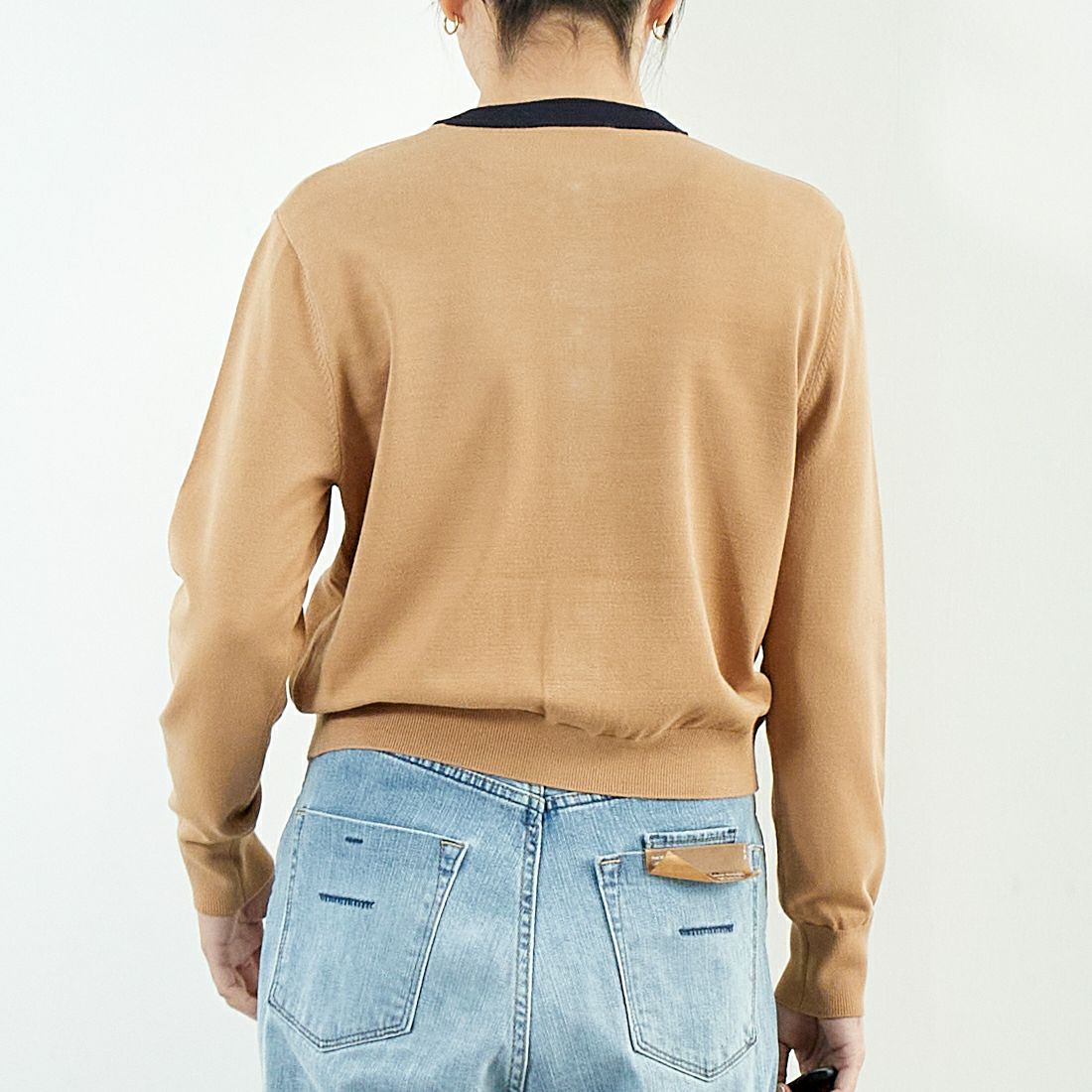 Margaux vintage [マルゴーヴィンテージ] シャネル風カーディガン [MG-KN-25013-S] BEIGE/NAVY &&モデル身長：167cm 着用サイズ：F&&