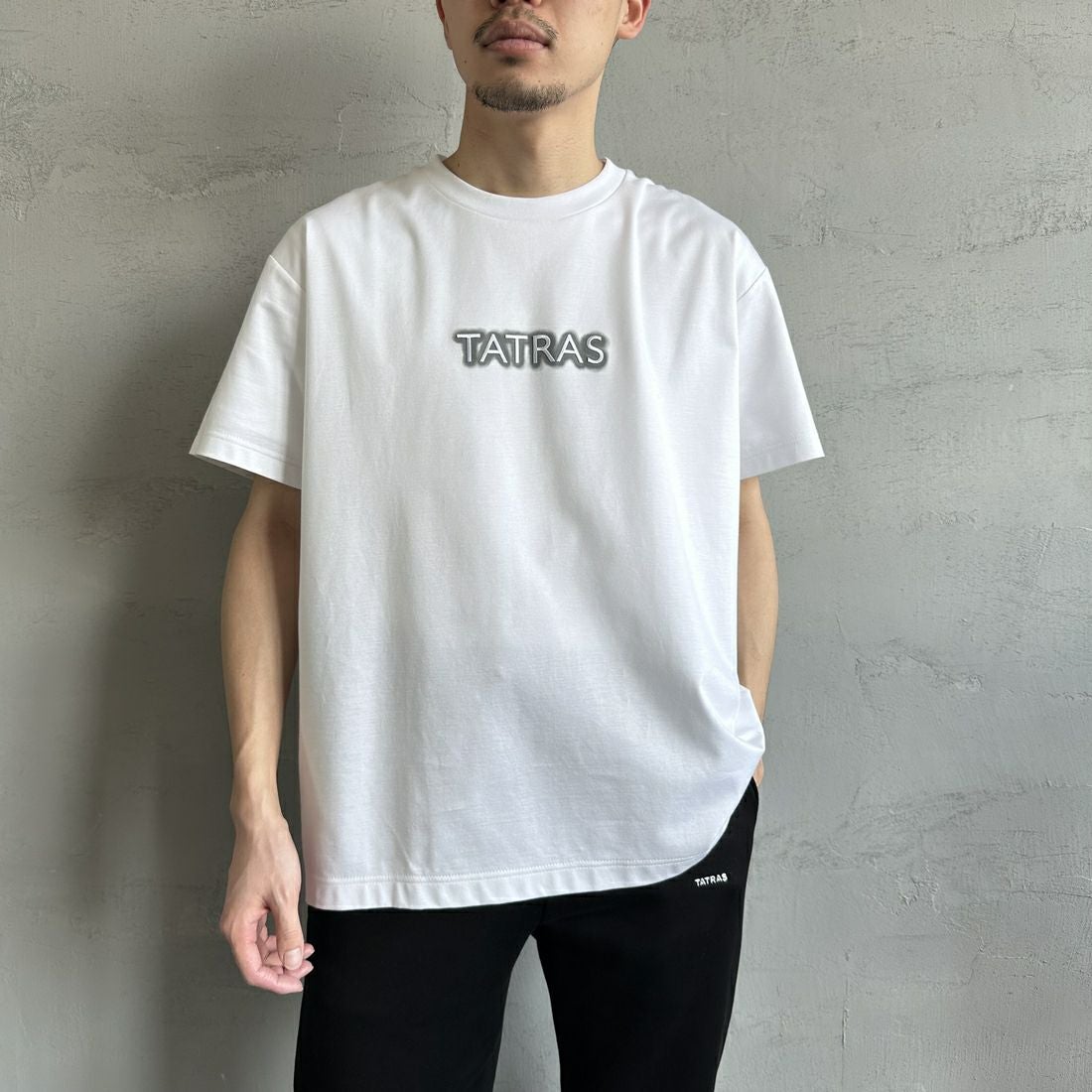 WHITE&&モデル身長：168cm 着用サイズ：2&&