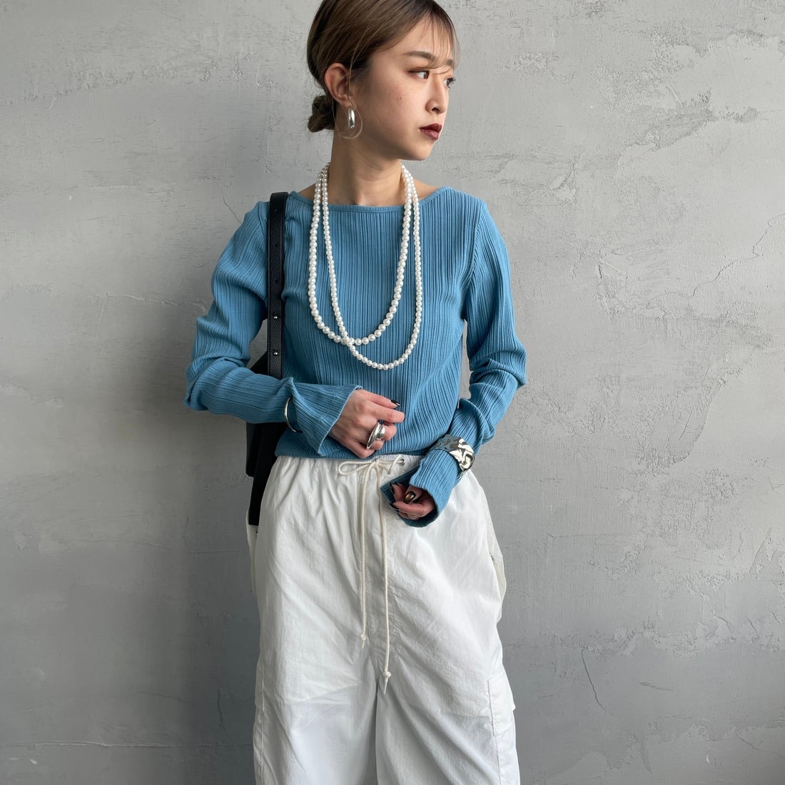 Noir Fabrik [ヌワールファブリック] ボートネック ロングスリーブTシャツ [JFS-C091] BLUE &&モデル身長：150cm 着用サイズ：0&&