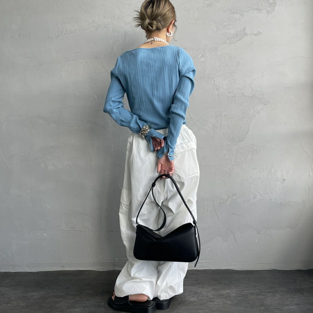 Noir Fabrik [ヌワールファブリック] ボートネック ロングスリーブTシャツ [JFS-C091] BLUE &&モデル身長：150cm 着用サイズ：0&&