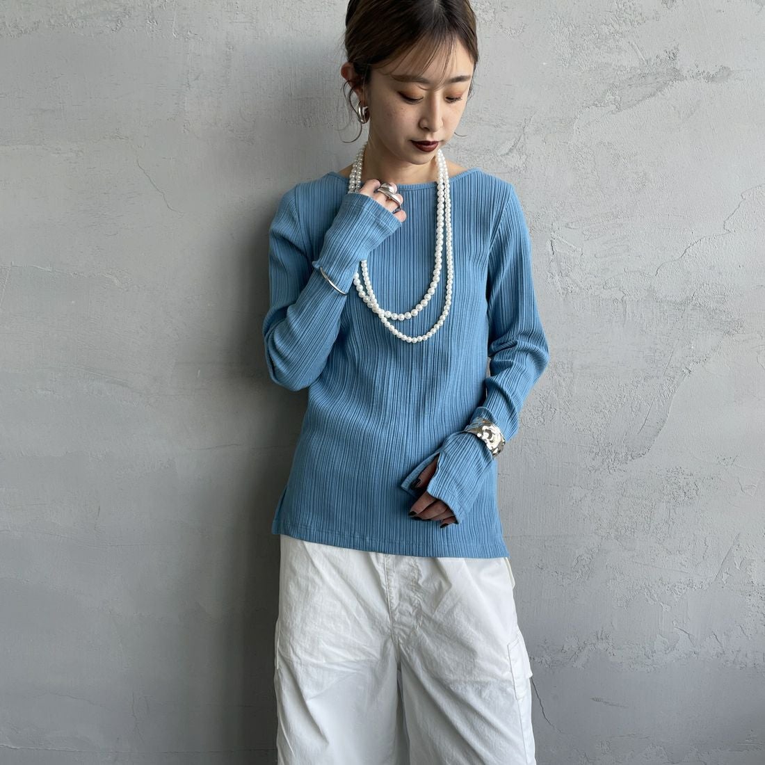 Noir Fabrik [ヌワールファブリック] ボートネック ロングスリーブTシャツ [JFS-C091] BLUE &&モデル身長：150cm 着用サイズ：0&&