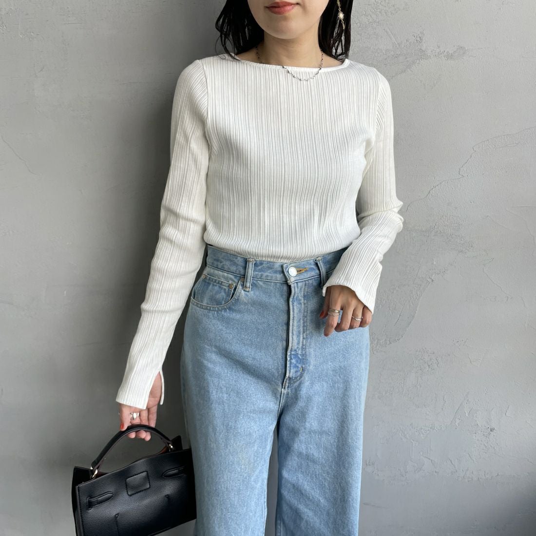 Noir Fabrik [ヌワールファブリック] ボートネック ロングスリーブTシャツ [JFS-C091] O.WHITE &&モデル身長：160cm 着用サイズ：1&&