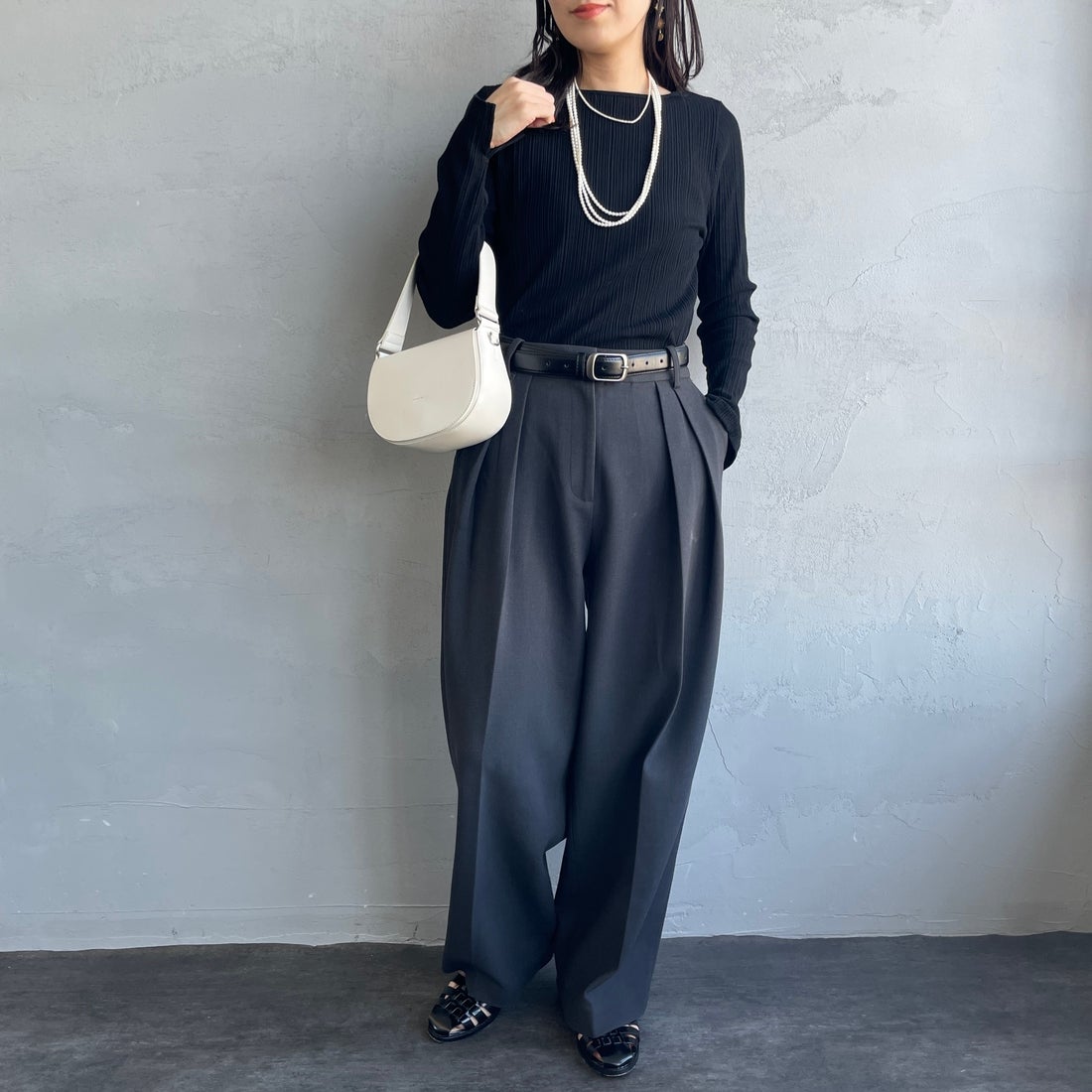 Noir Fabrik [ヌワールファブリック] ボートネック ロングスリーブTシャツ [JFS-C091] BLACK &&モデル身長：160cm 着用サイズ：1&&