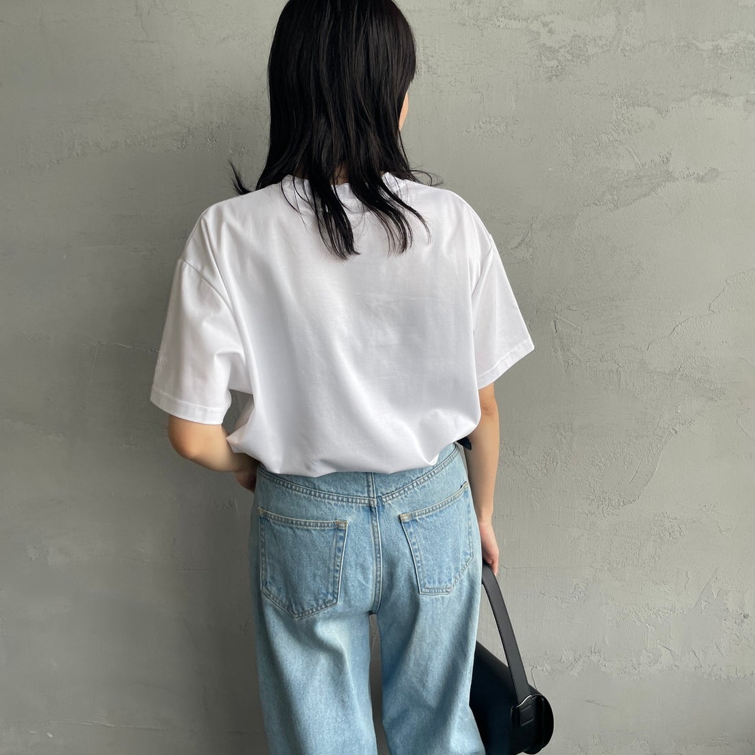 TATRAS [タトラス] 別注 INDEZ ブランドロゴ刺繍Tシャツ [MTIN25S8299-M-JF] WHITE &&モデル身長：160cm 着用サイズ：1&&