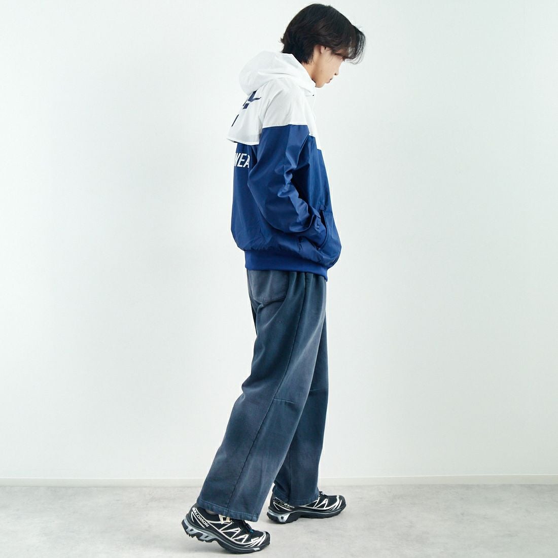 NIKE [ナイキ] ウインドブレーカー ジャケット [HJ2041] 100 WHITE &&モデル身長：179cm 着用サイズ：L&&