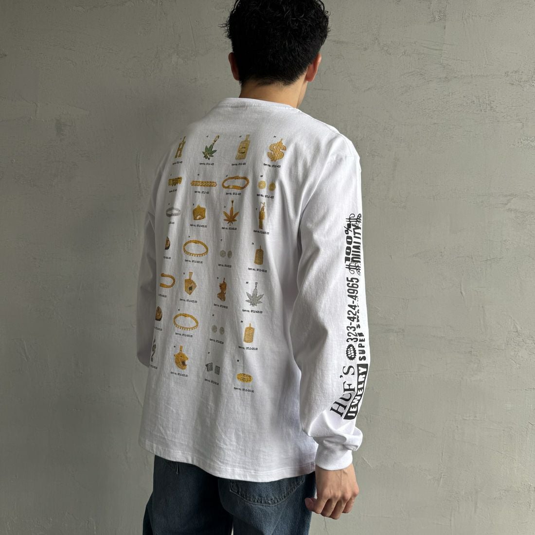 HUF [ハフ] 長袖Tシャツ [TS02392] WHITE &&モデル身長：168cm 着用サイズ：M&&