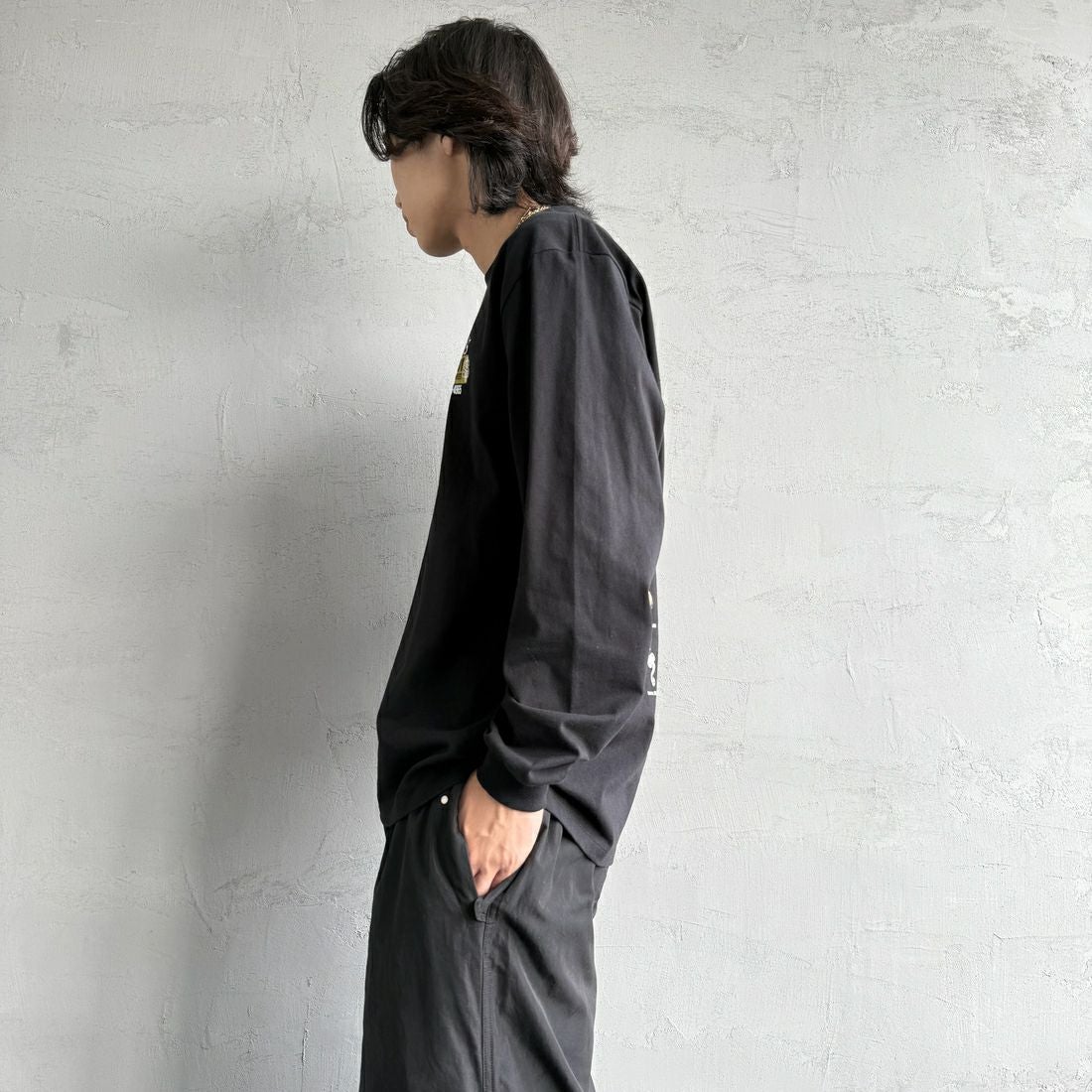 HUF [ハフ] 長袖Tシャツ [TS02392] BLACK &&モデル身長：179cm 着用サイズ：L&&