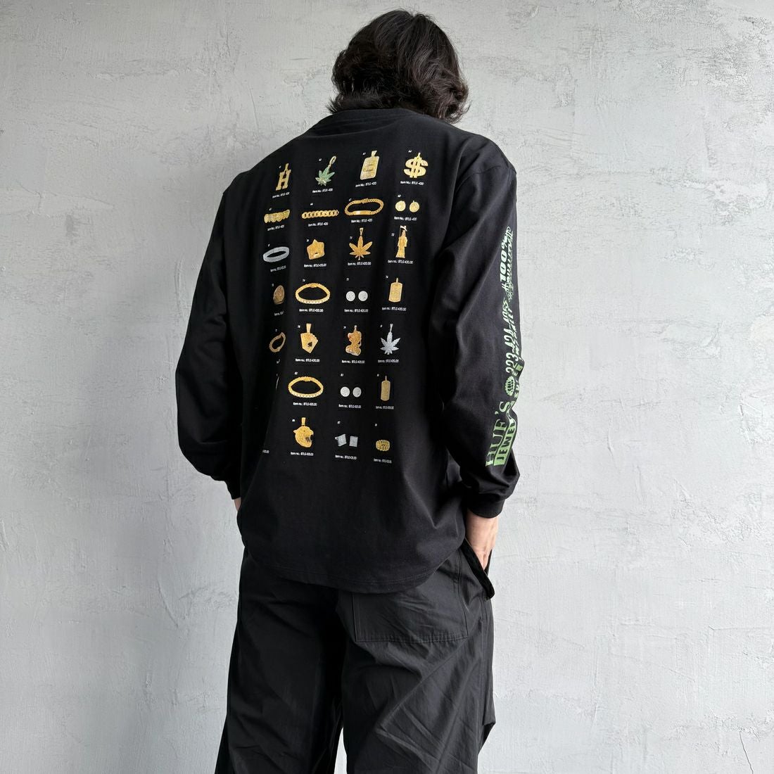 HUF [ハフ] 長袖Tシャツ [TS02392] BLACK &&モデル身長：179cm 着用サイズ：L&&