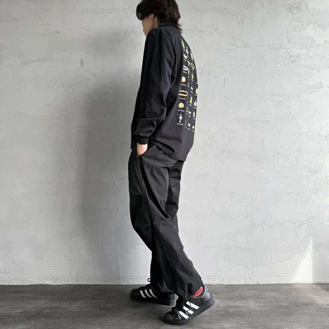 HUF [ハフ] 長袖Tシャツ [TS02392] BLACK &&モデル身長：179cm 着用サイズ：L&&