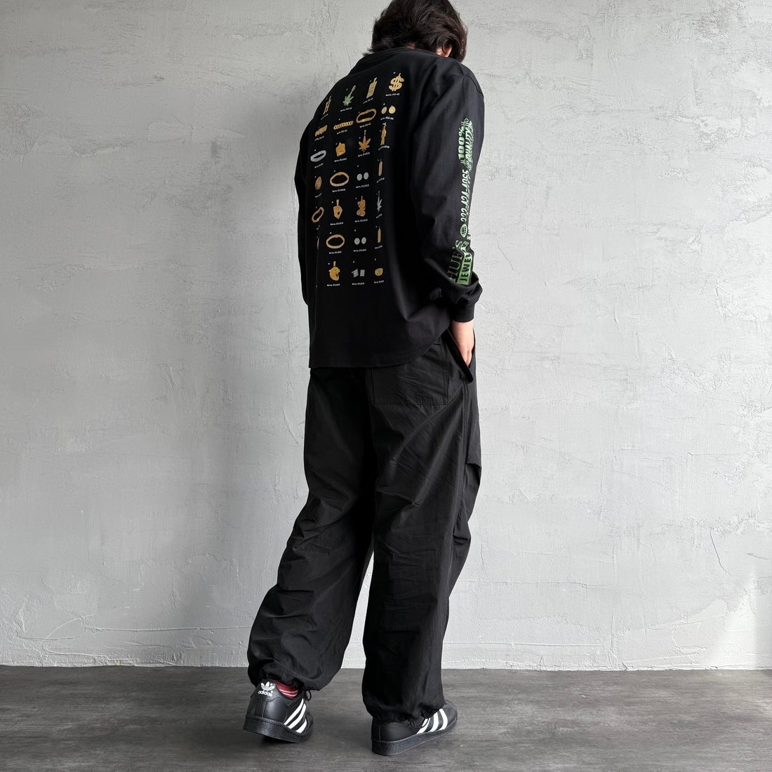 HUF [ハフ] 長袖Tシャツ [TS02392] BLACK &&モデル身長：179cm 着用サイズ：L&&