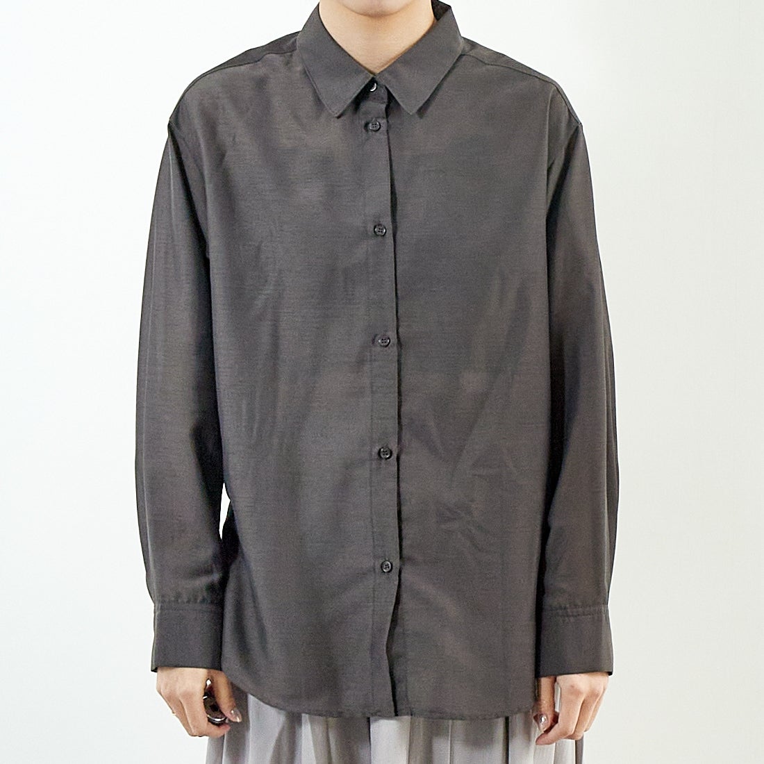 Jf Ready Made [ジェイエフレディメイド] ウシロプリーツ レギュラーシャツ [8859302-01] 13 ﾁｬｺｰﾙ &&モデル身長：167cm 着用サイズ：F&&