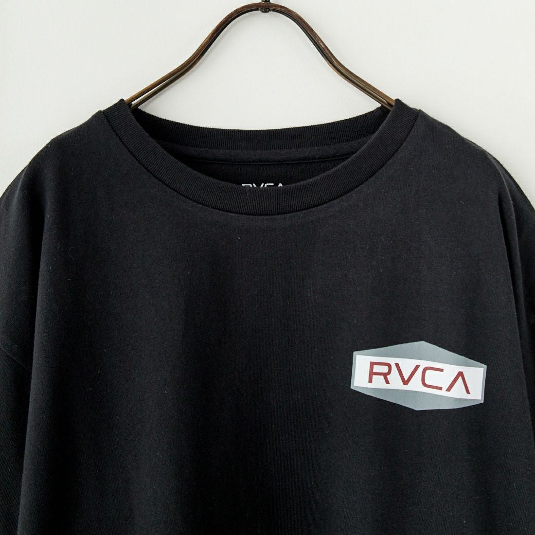 RVCA [ルーカ] ILL HEXロゴショートスリーブTシャツ [BF041-252] BLK